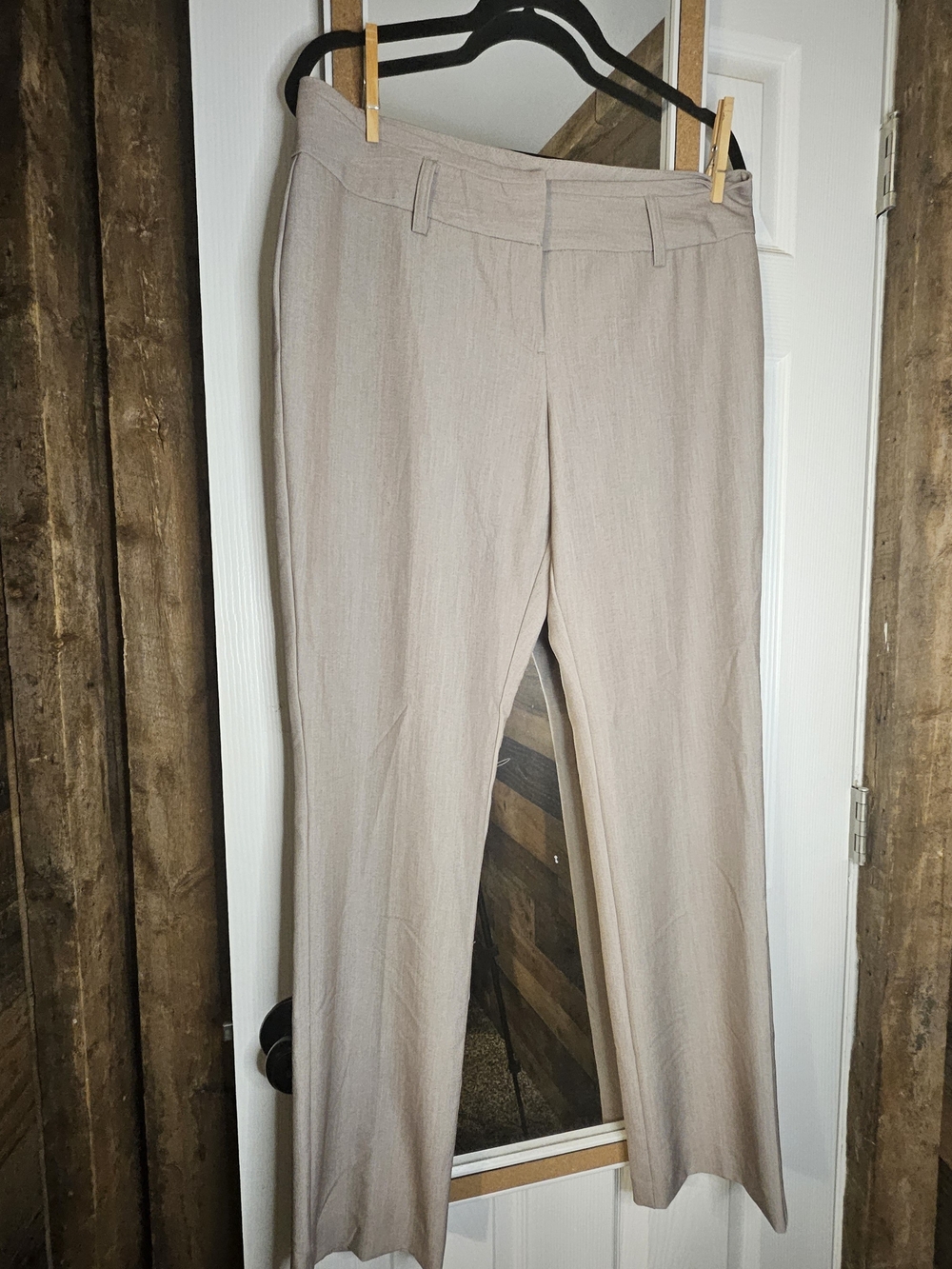 Woman’s Dress Pants Beige Worthington sz. 10